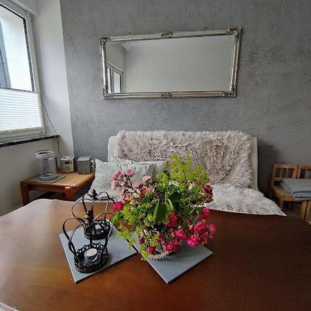 Ferienwohnung-Im-Karolinenkoog-Erholung-Zwischen-Feld-Und-Deich Ngoại thất bức ảnh